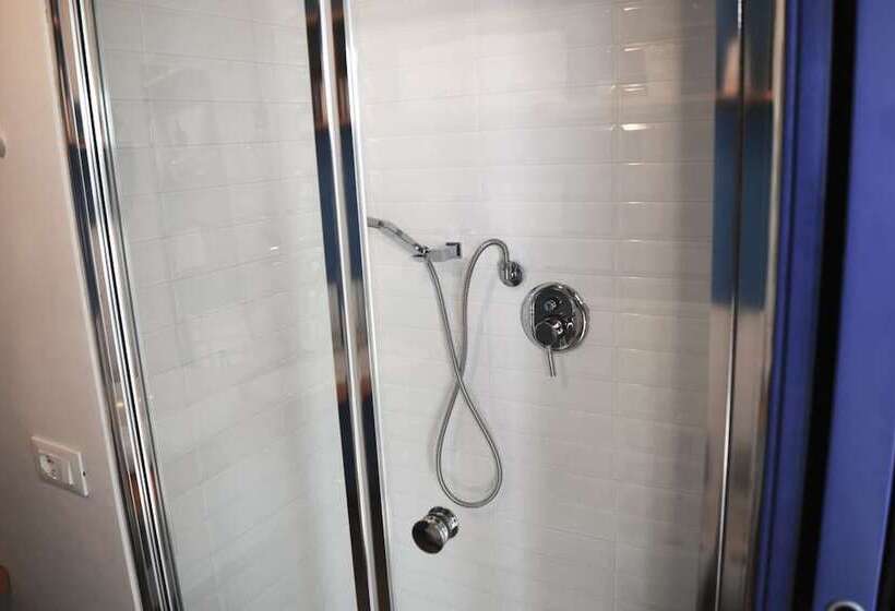 海の見えるコンフォートルーム, Bella Villa