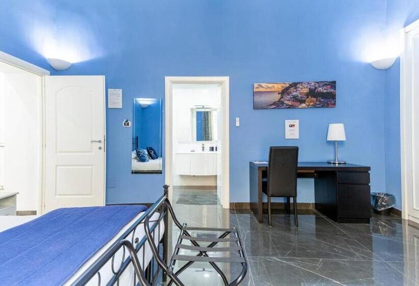 اتاق استاندارد سه نفره, Palazzo Majorana