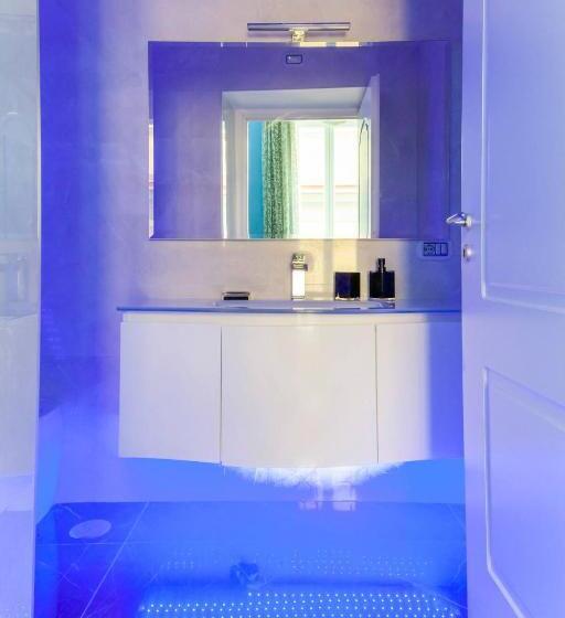 اتاق استاندارد سه نفره, Palazzo Majorana