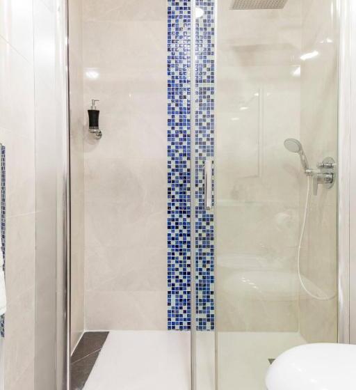 اتاق استاندارد سه نفره, Palazzo Majorana