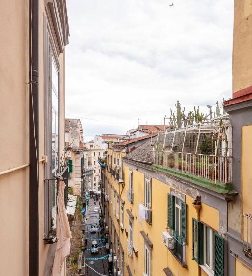 اتاق استاندارد سه نفره, Palazzo Majorana