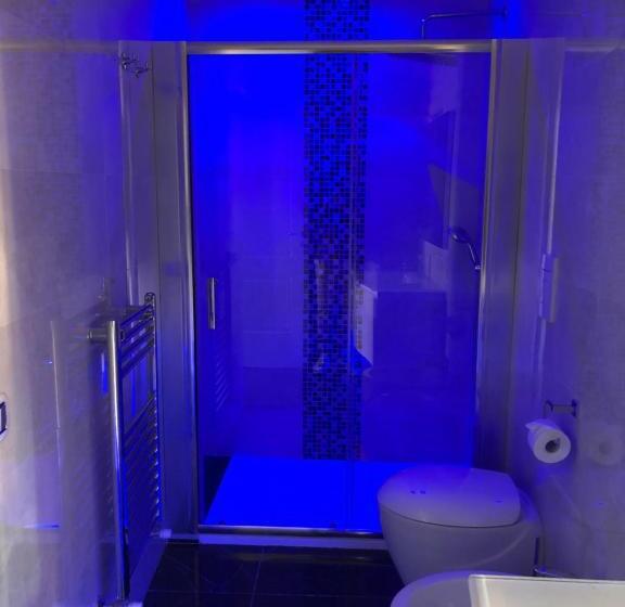 اتاق استاندارد سه نفره, Palazzo Majorana