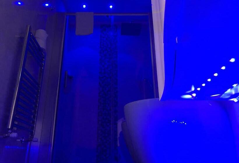 اتاق استاندارد سه نفره, Palazzo Majorana