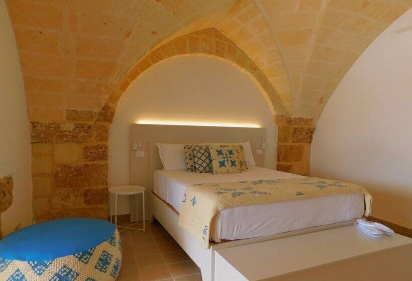 جناح جونيور مزوَّد بشرفة, Masseria Malvindi