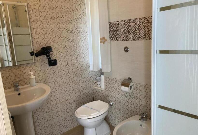اتاق عادی, La Casa Di Ercole B&b
