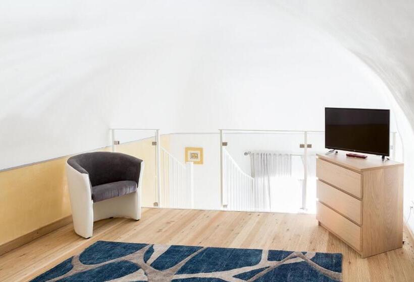 اتاق استاندارد, Scuto Home