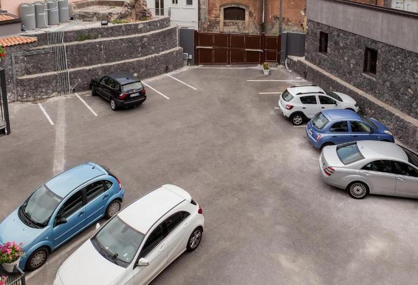 سوییت, Scuto Home