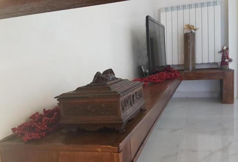 جناح, Scuto Home