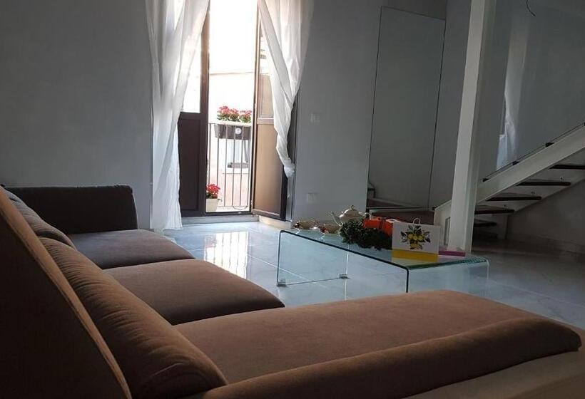 جناح, Scuto Home