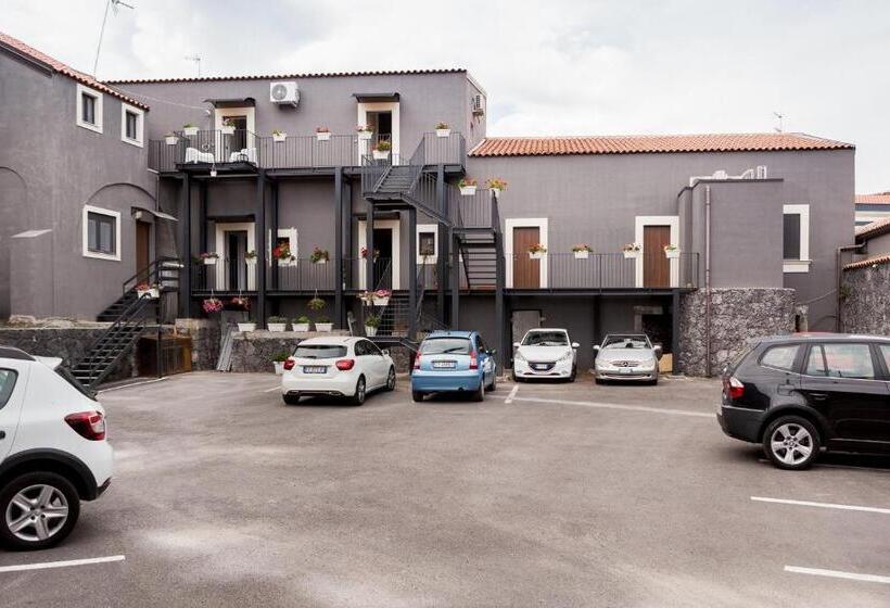 إستوديو قياسى, Scuto Home