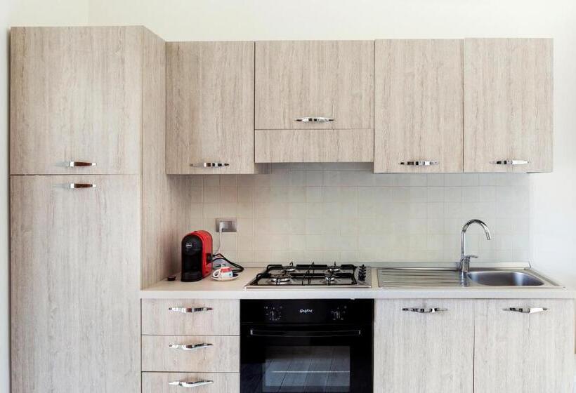 غرفة قياسية, Scuto Home