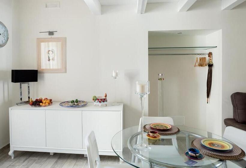 اتاق استاندارد, Scuto Home
