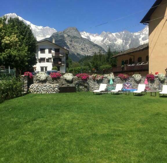 غرفة قياسية, La Boule De Neige