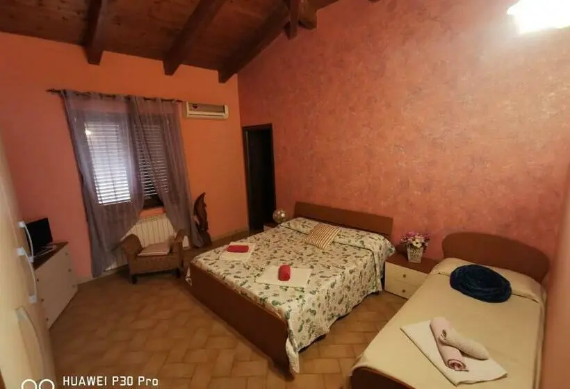 デラックストリプルルーム, Bed And Breakfast Anna