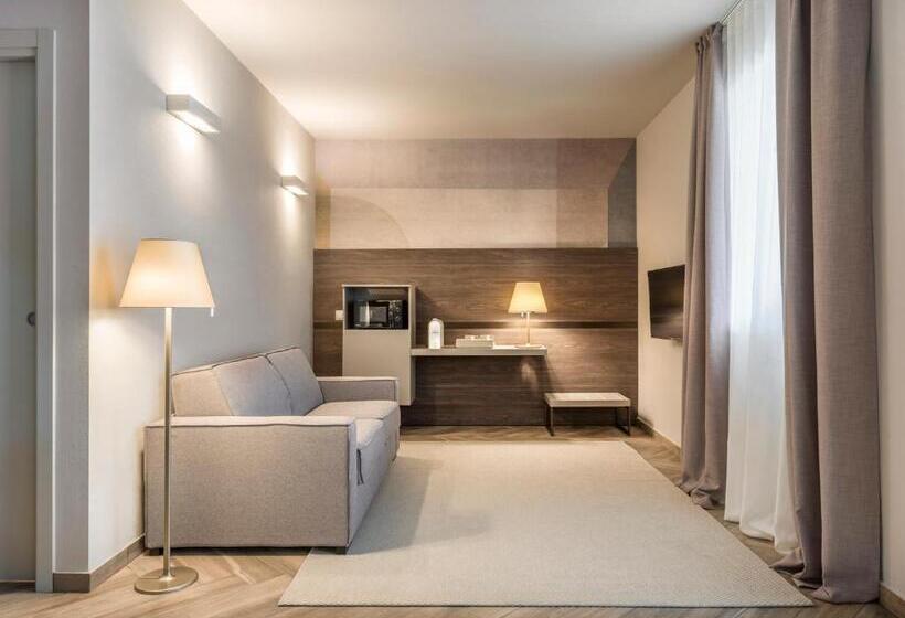 Suite with lake view, Bed & Breakfast La Home And Apartments