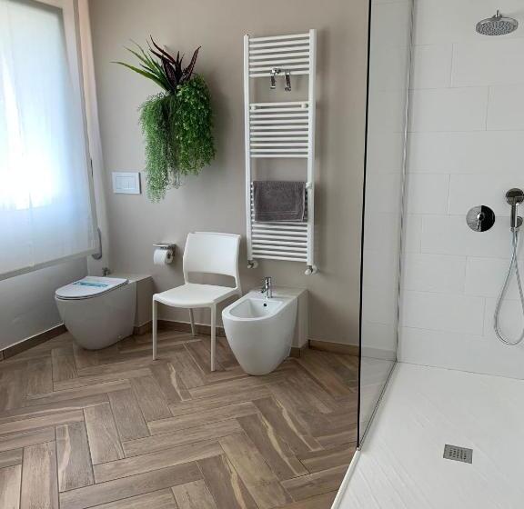 غرفة سوبيريور إطلالة على البحيرة, Bed & Breakfast La Home And Apartments