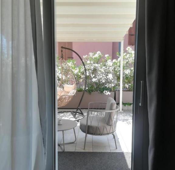اتاق سوپریور سه تخته, Bed & Breakfast La Home And Apartments