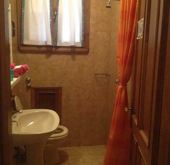 غرفة قياسية فردية حمام مشترك, B&b Relax