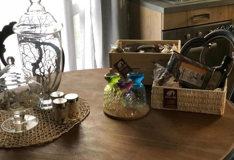 オーシャンビューデラックススイート, B&b Slow Life