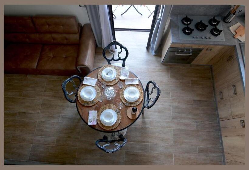 オーシャンビューデラックススイート, B&b Slow Life