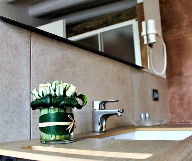 جناح ديلوكس, B&b Arco Di Vino