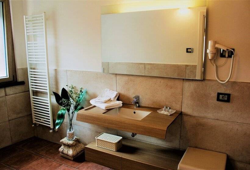 جناح ديلوكس, B&b Arco Di Vino