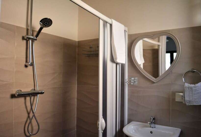 غرفة قياسية مطلة على الجبل, Spazio Natura