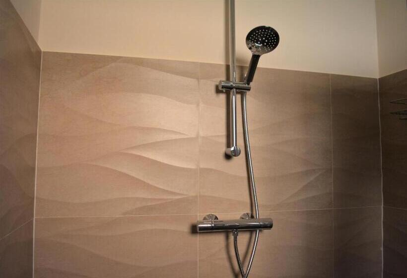 غرفة قياسية مطلة على الجبل, Spazio Natura