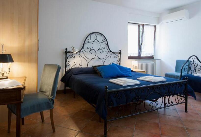 اتاق استاندارد سه نفره, Sentimento Del Tempo B&b