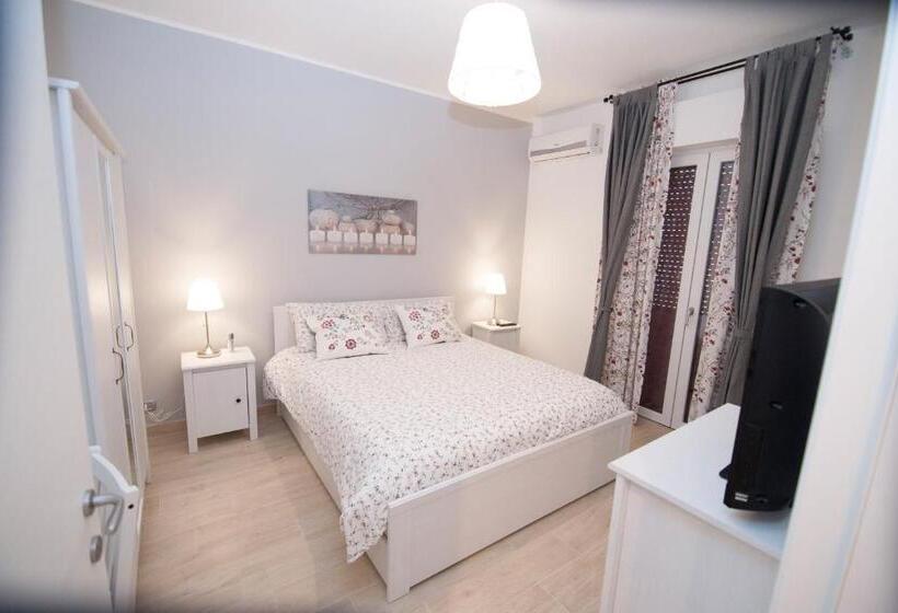 Номер Deluxe, Borgo Antico Home