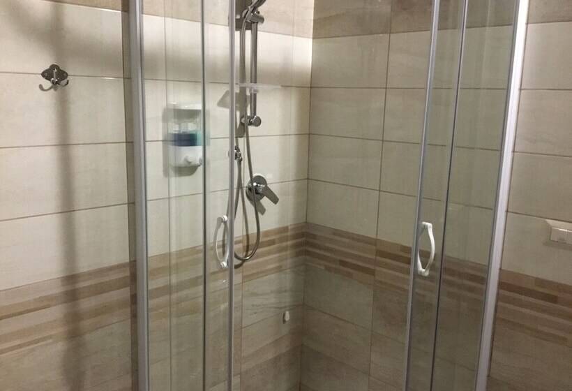 デラックストリプルルーム, B&b Nonna Maria