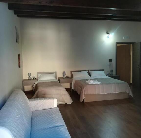 デラックストリプルルーム, B&b Nonna Maria