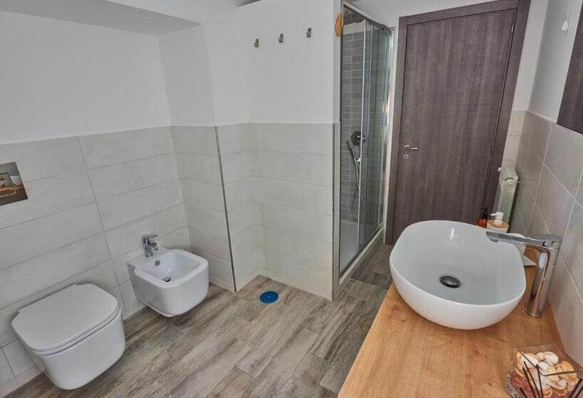 Standard room with outdoor bath, Il Chiattillo