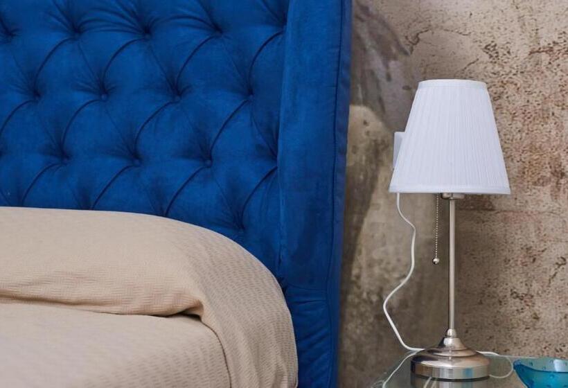 اتاق استاندارد, Il Chiattillo