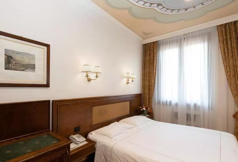 اتاق استاندارد, Adler Cavalieri Hotel Private Spa & Gym
