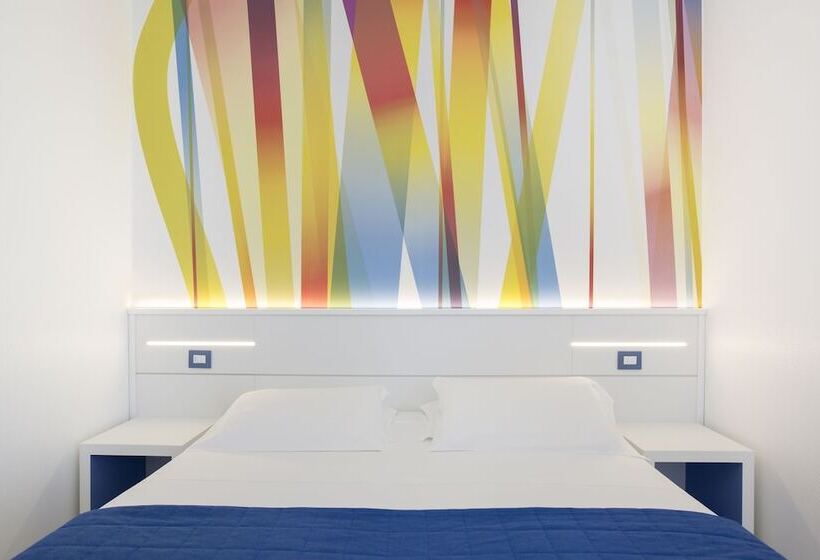 اتاق استاندارد سه نفره, La Meridiana