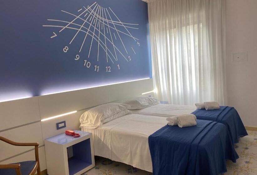 اتاق استاندارد چهار تخته, La Meridiana