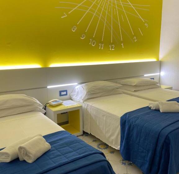 اتاق استاندارد چهار تخته, La Meridiana