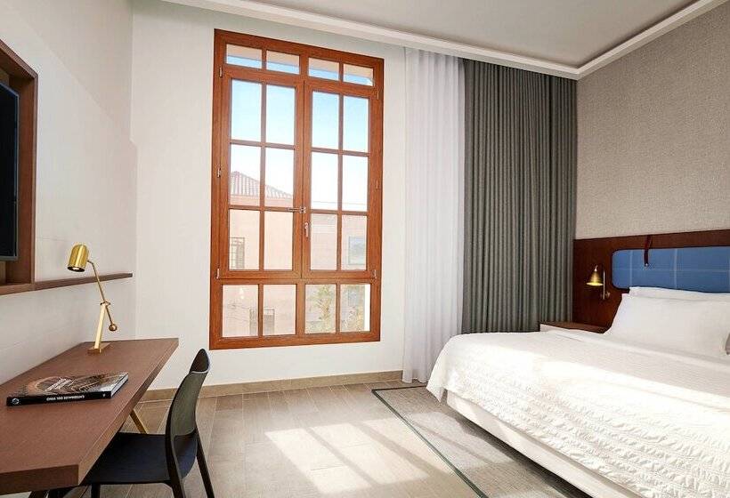 Номер Deluxe Вид на Сад, Le Meridien Ra Beach Hotel And Spa