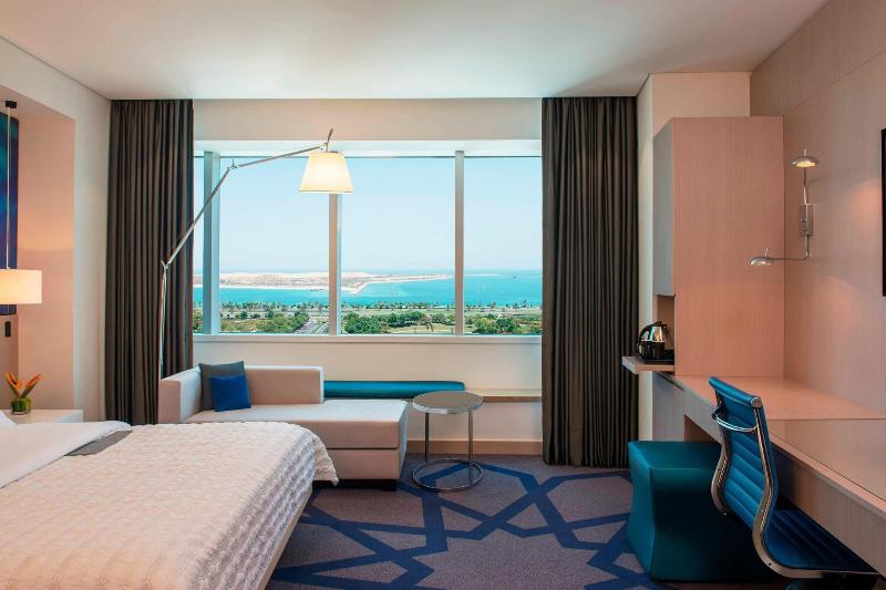 Номер Deluxe Вид на Море, Le Royal Méridien Abu Dhabi