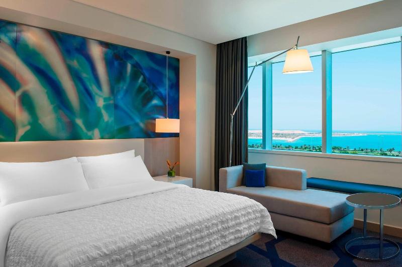 غرفة ديلوكس مطلّة علي البحر, Le Royal Méridien Abu Dhabi