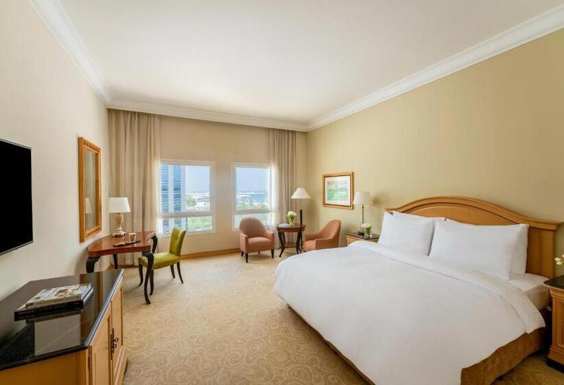 اتاق لوکس با تخت بزرگ, Mövenpick Hotel Doha