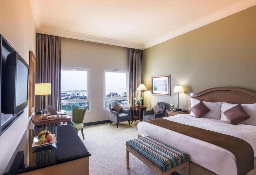 اتاق لوکس با تخت بزرگ, Mövenpick Hotel Doha