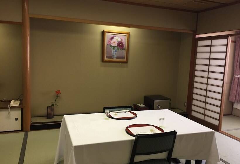 스탠다드 룸, Serabekkan