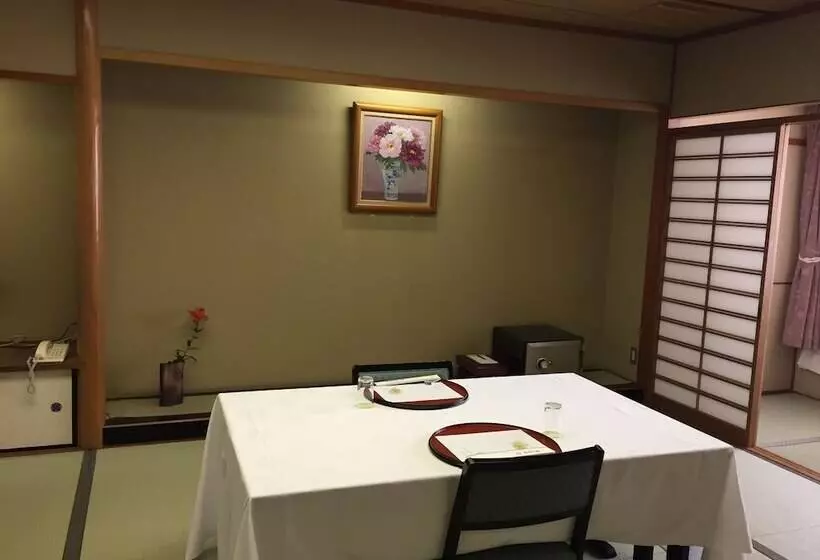 スタンダードルーム, Serabekkan