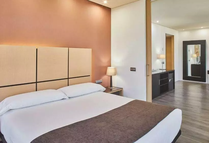 سوییت جونیور, Silken Puerta Valencia