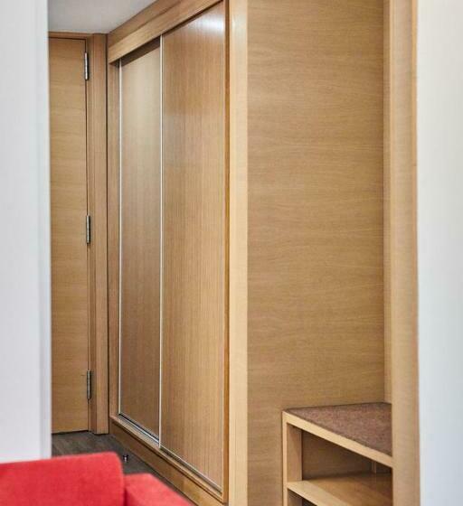 غرفة عائلية, Silken Puerta Valencia