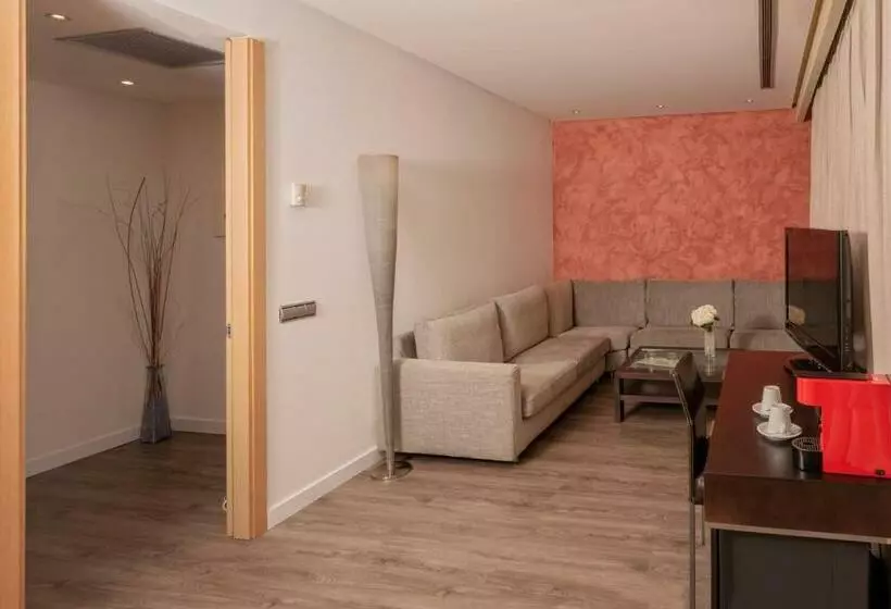 سوئیت پرزیدنت, Silken Puerta Valencia