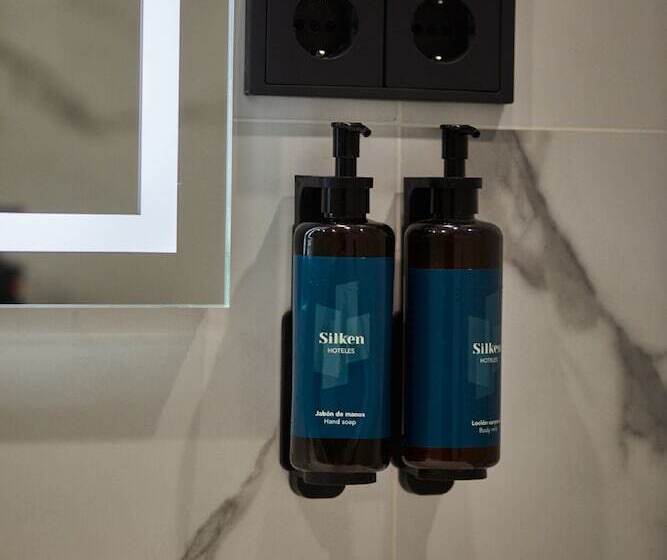 غرفة عائلية, Silken Puerta Valencia