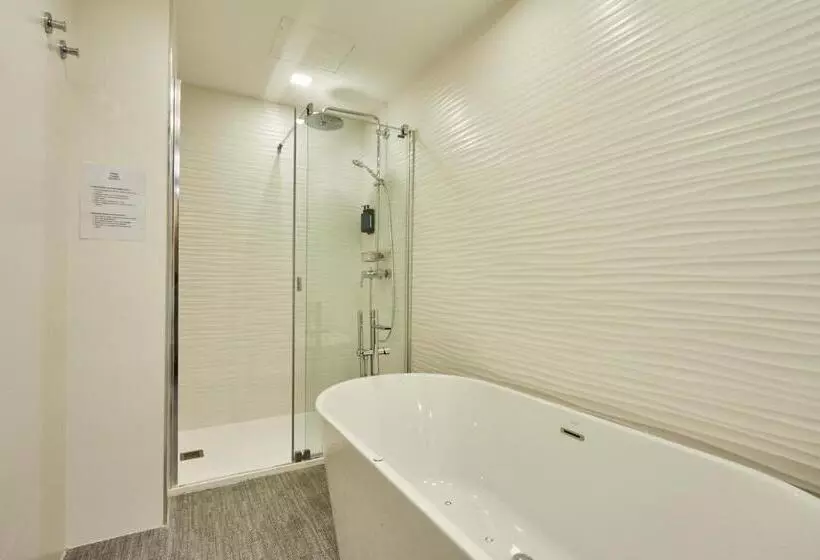 سوئیت پرزیدنت, Silken Puerta Valencia